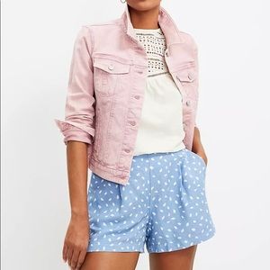 Loft Pull On Pleated Shorts in Geo Print NWT